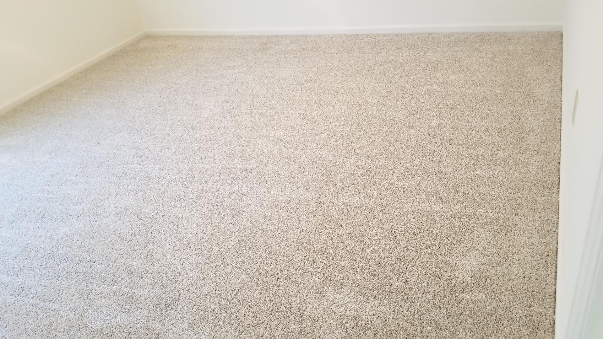 First 2 weeks free for approved applicant. 2 Bedroom home with garage. Great Area and Location! – photo 4