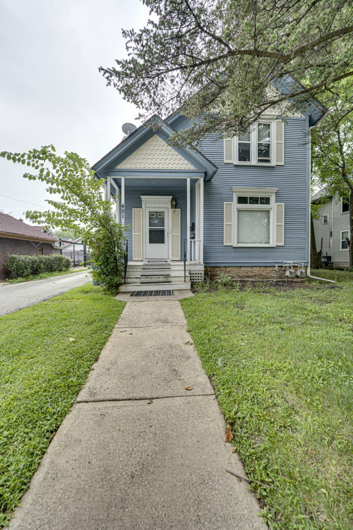 451 Marion Avenue – photo 2