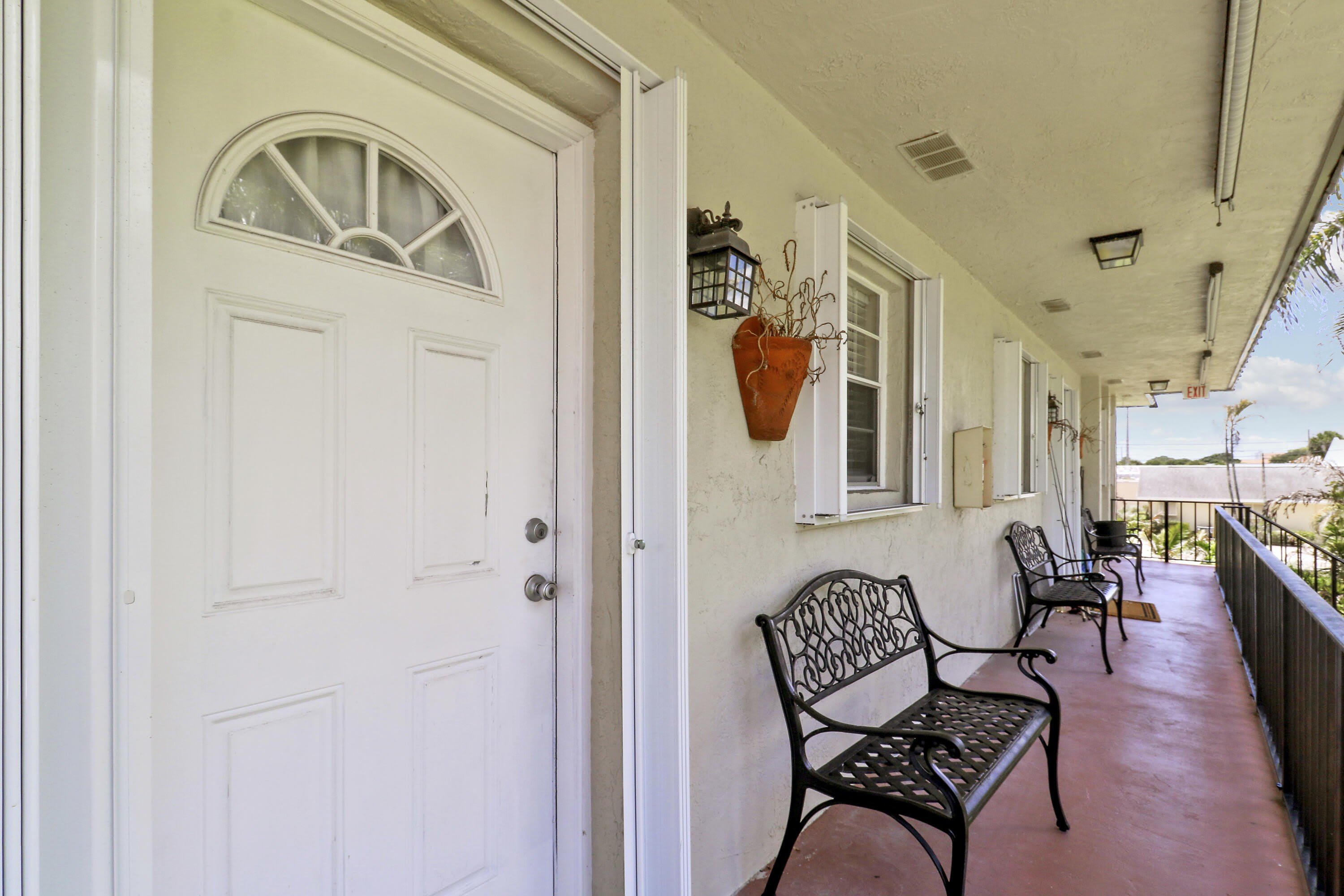 400 Fern Street – photo 5