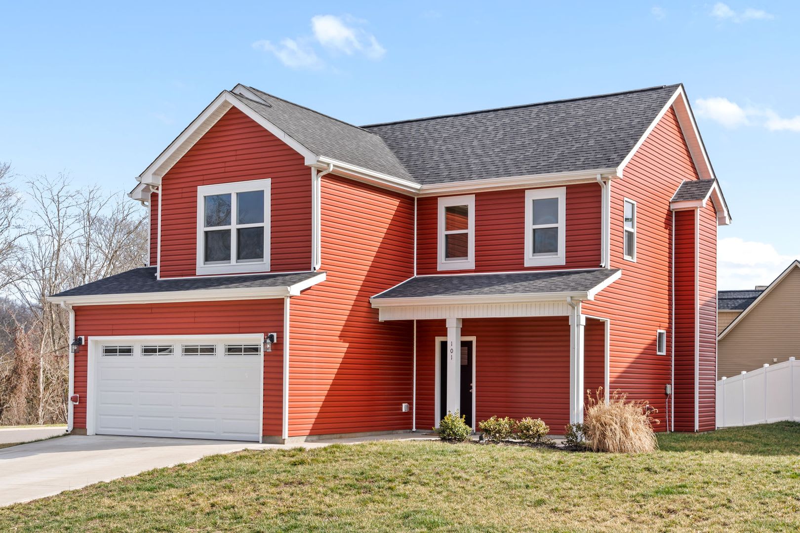 Pet Friendly Three Bedroom! – photo 3