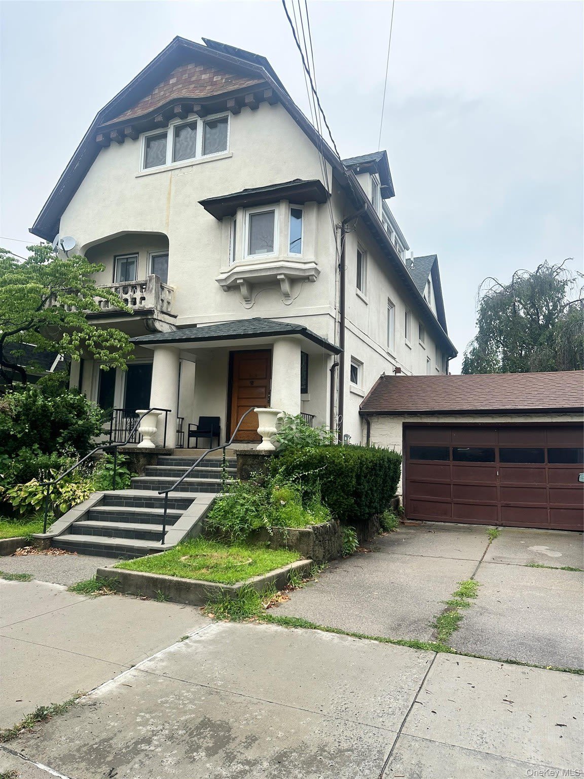409 W 261st Street – photo 1