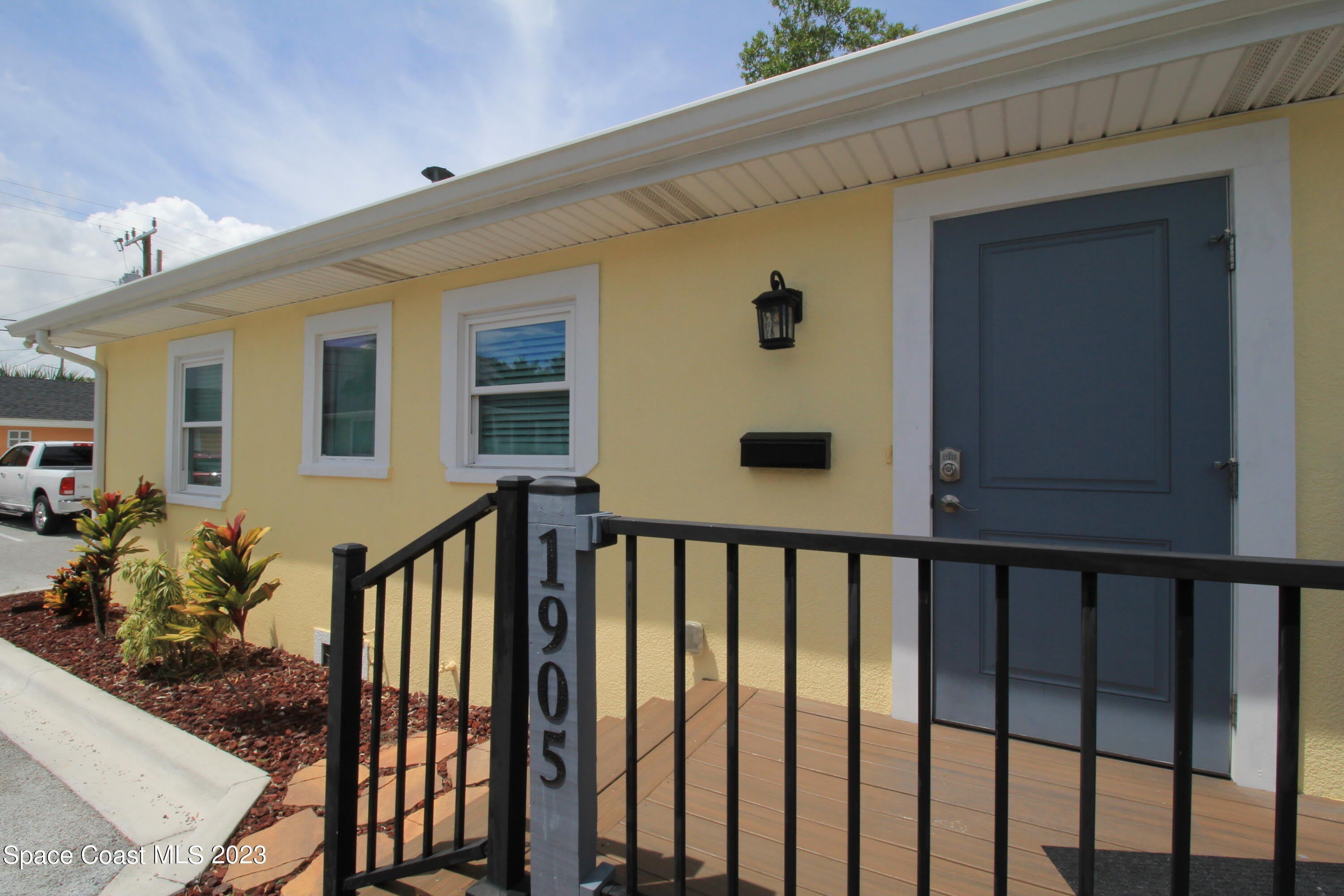 1905 Oak Street – photo 2