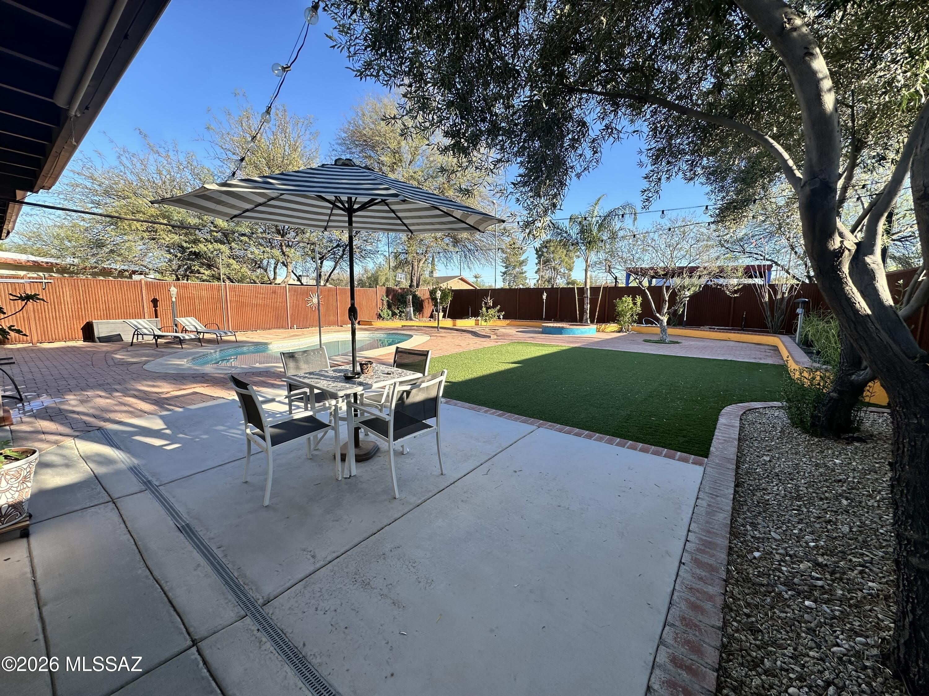5836 E Lee Street – photo 1