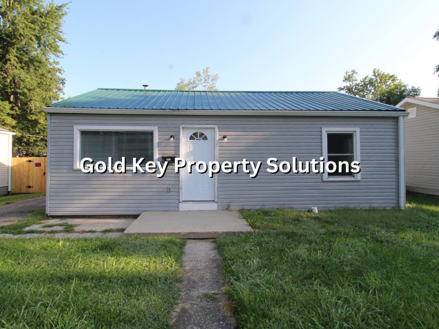 Beautifully Updated 3 BR 2 BA House with Central Air (NO SECTION 8) – photo 1