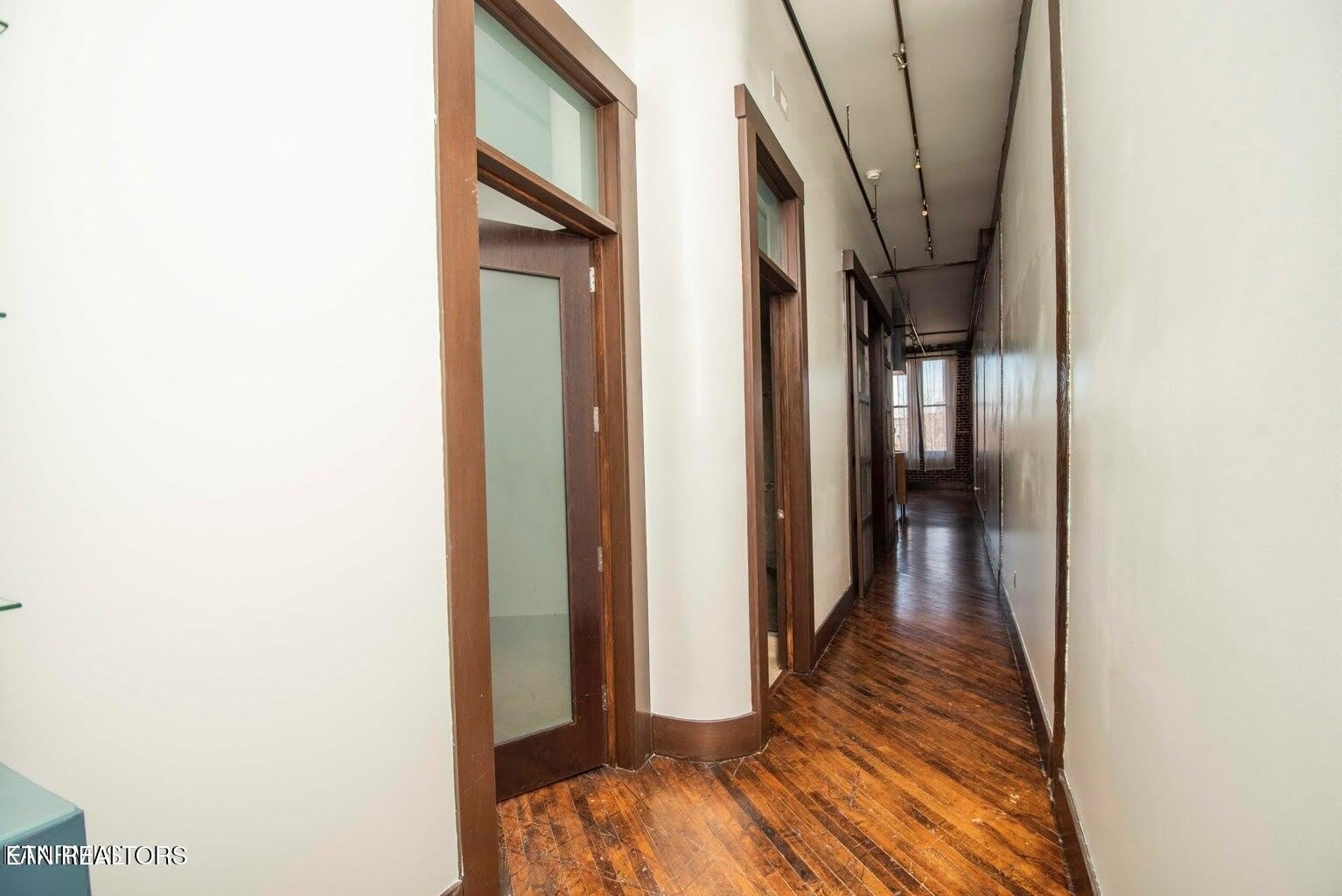 129 W Jackson Ave – photo 3