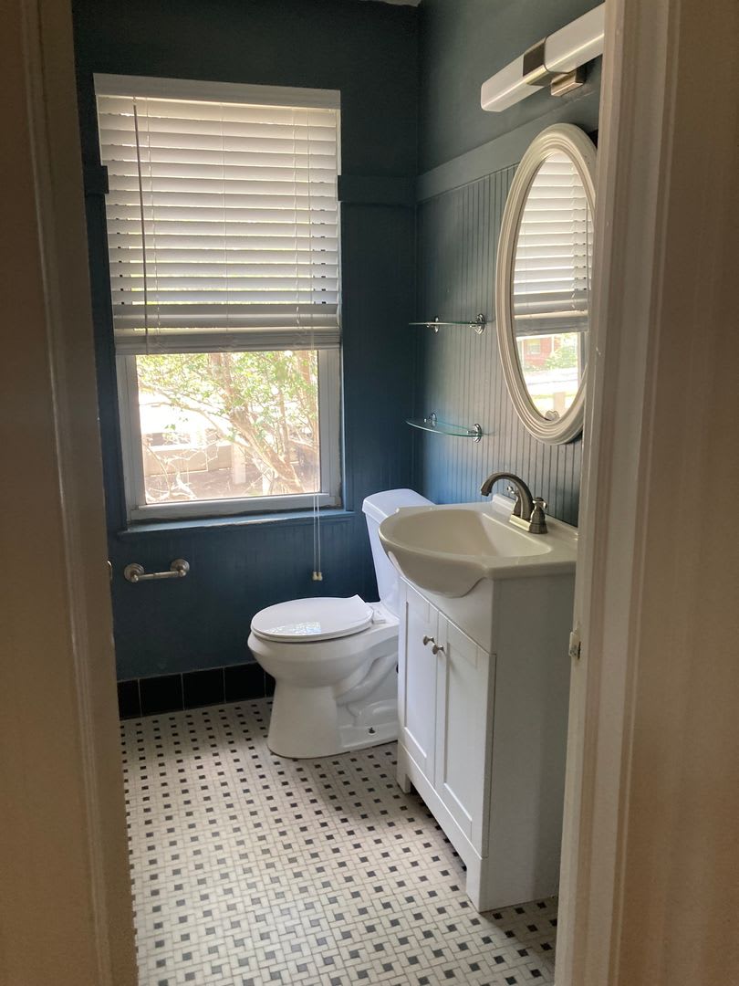 Beautiful 3 Bedroom 1 Condo in Midcity ready to Move-in – photo 4