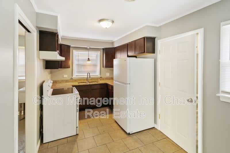 17306 Holmes Avenue – photo 3