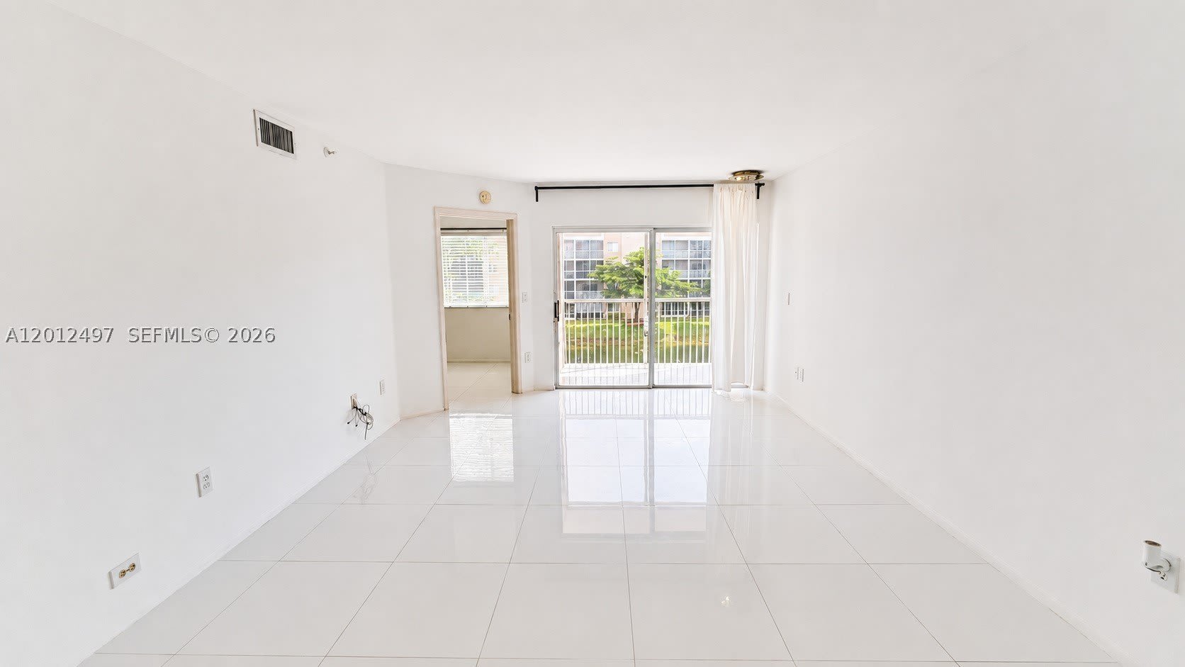 9560 Weldon Cir – photo 3