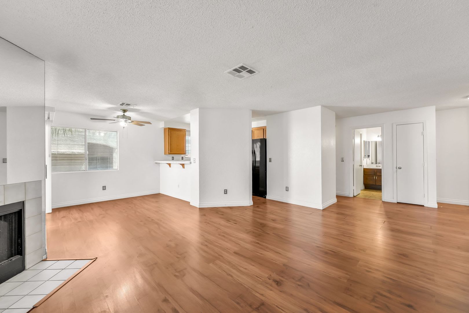 Inviting Sunset Bay Condo with Private Balcony & Community Pool! – photo 4