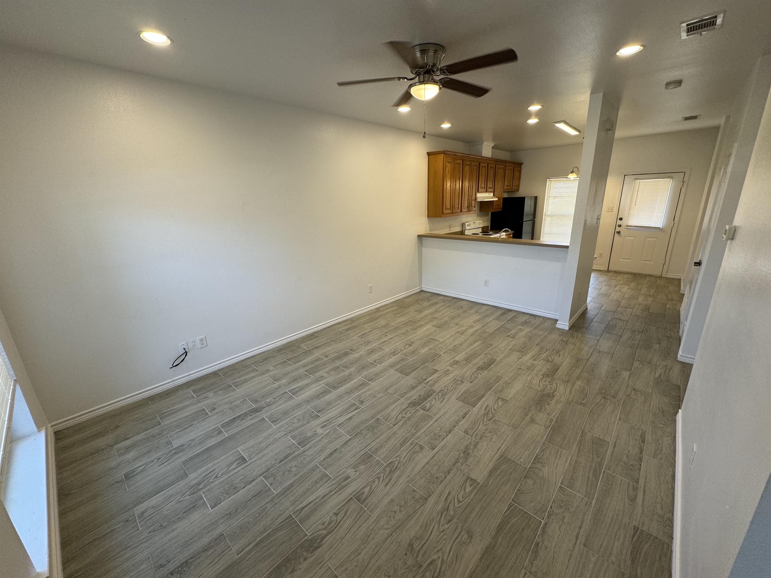 370 Westview Lane – photo 4