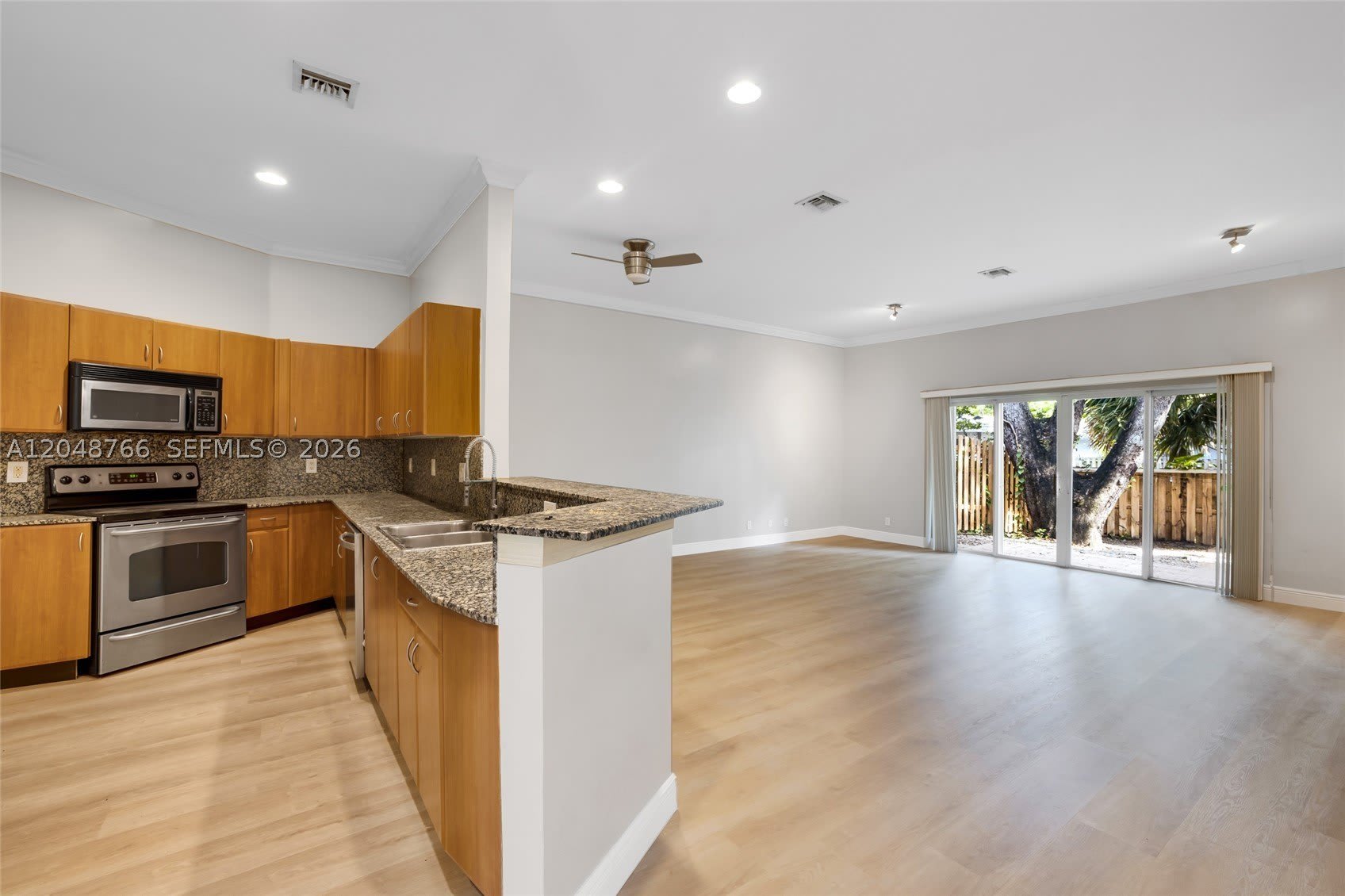 2929 SW 18th Ter – photo 5