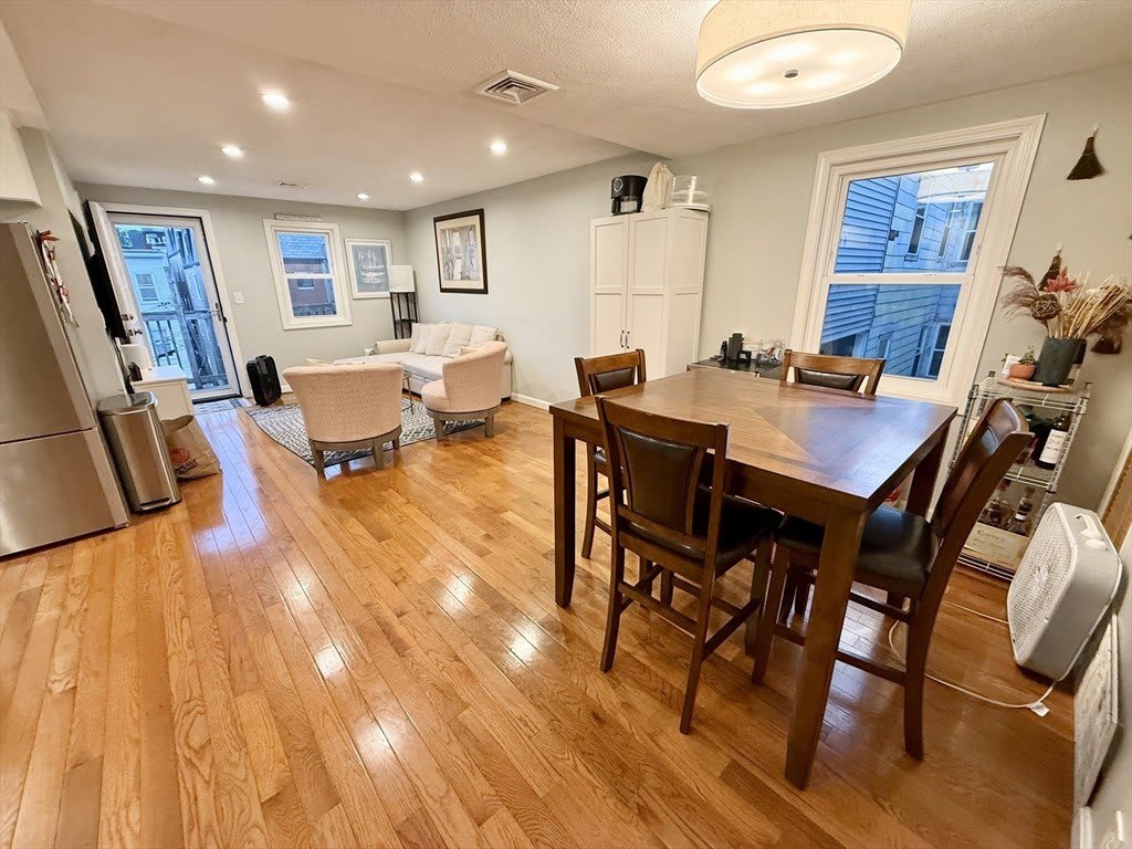 269 Sumner St – photo 4