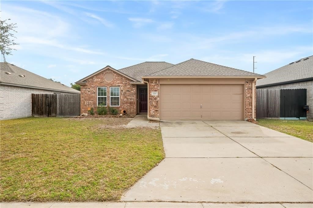 426 Oak Harbor Drive – photo 1