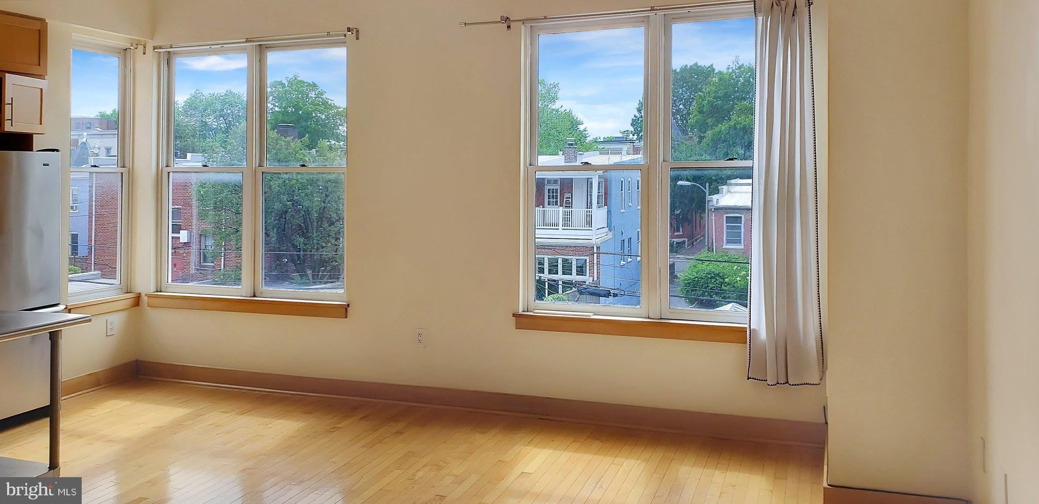 326 8TH Street NE – photo 4