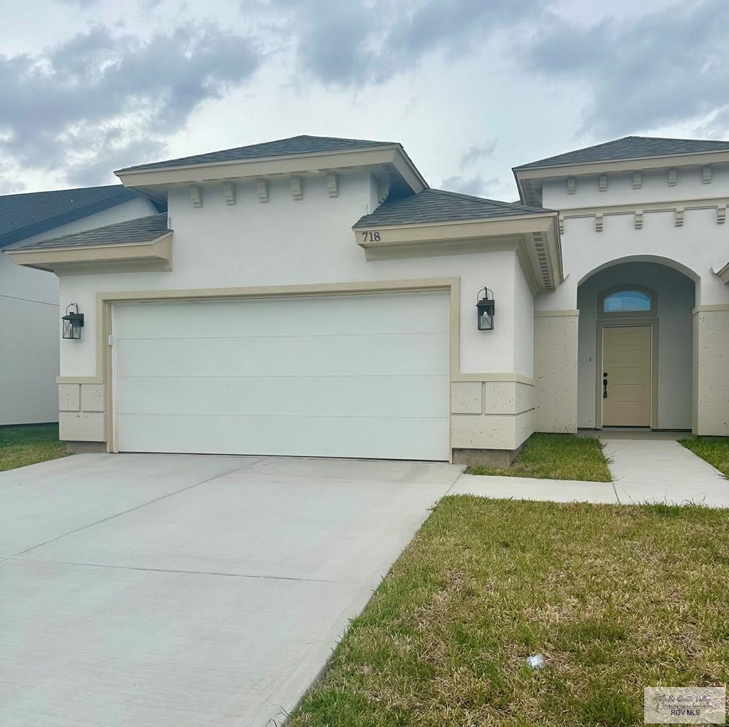 718 AVA DR – photo 4