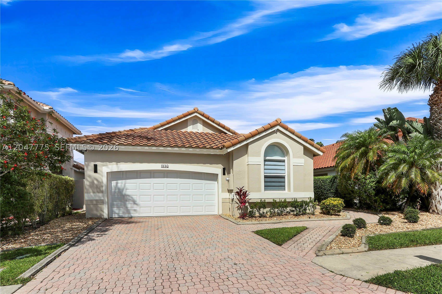 1530 Lacosta Dr W – photo 1