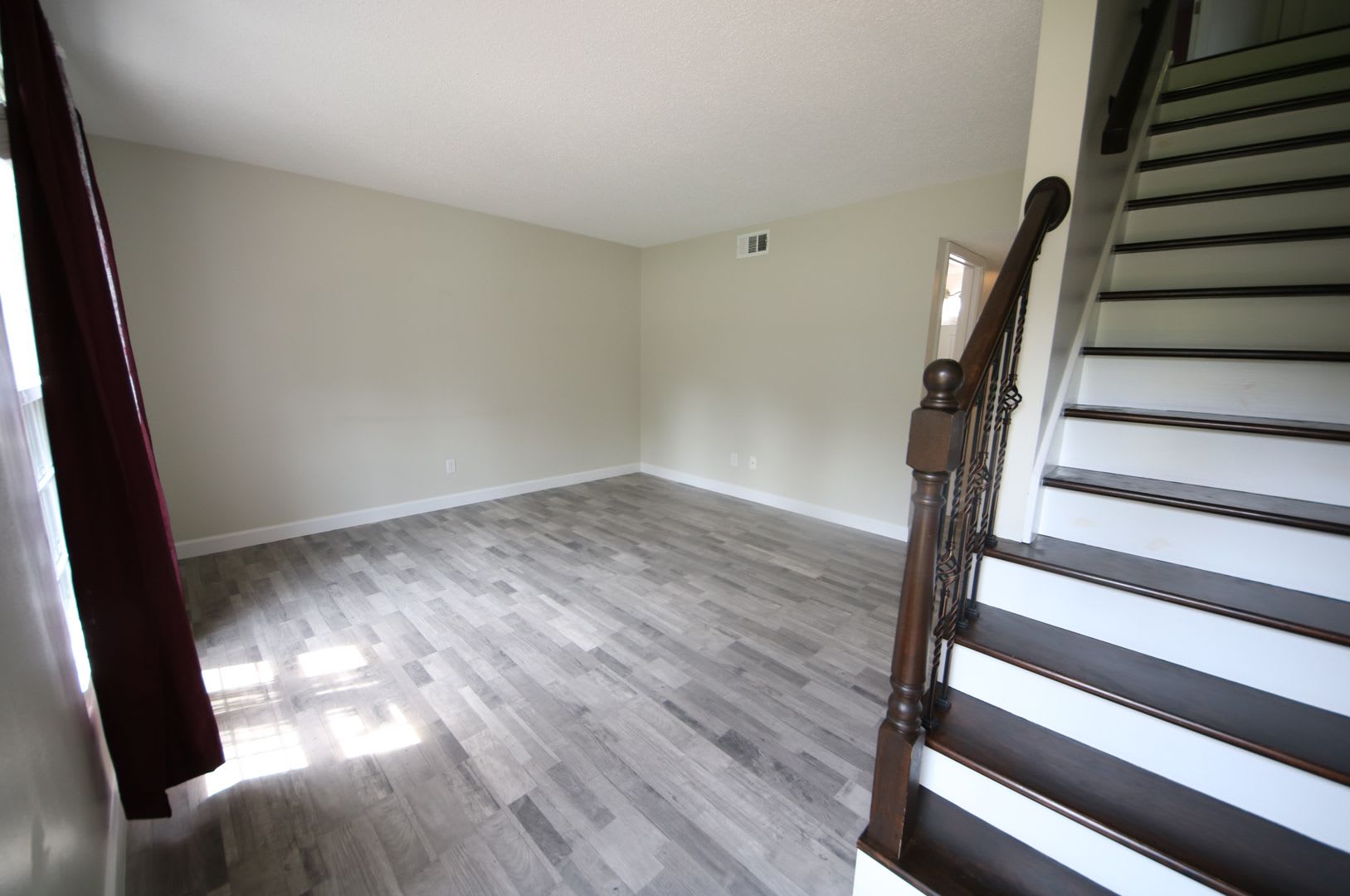 2 Bed/1.5 Bath House Available for Rent – photo 5