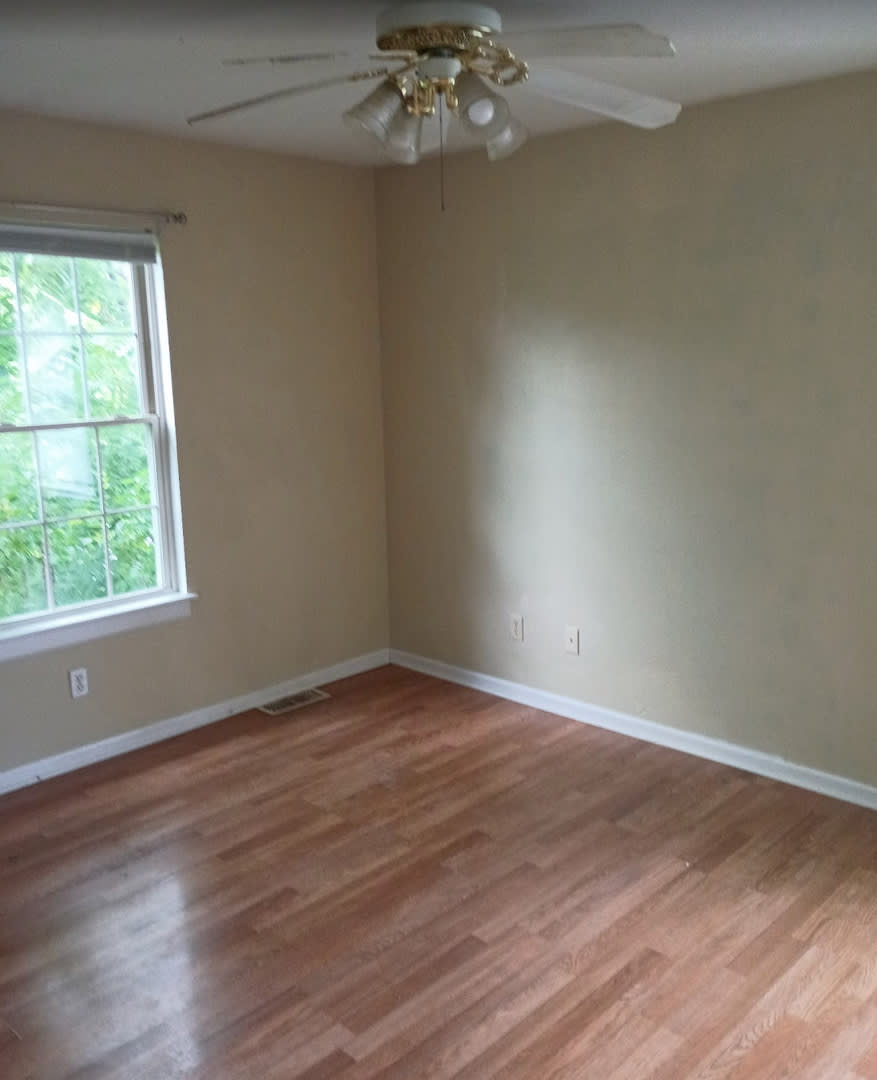 3 Bed 1 Bath – photo 3