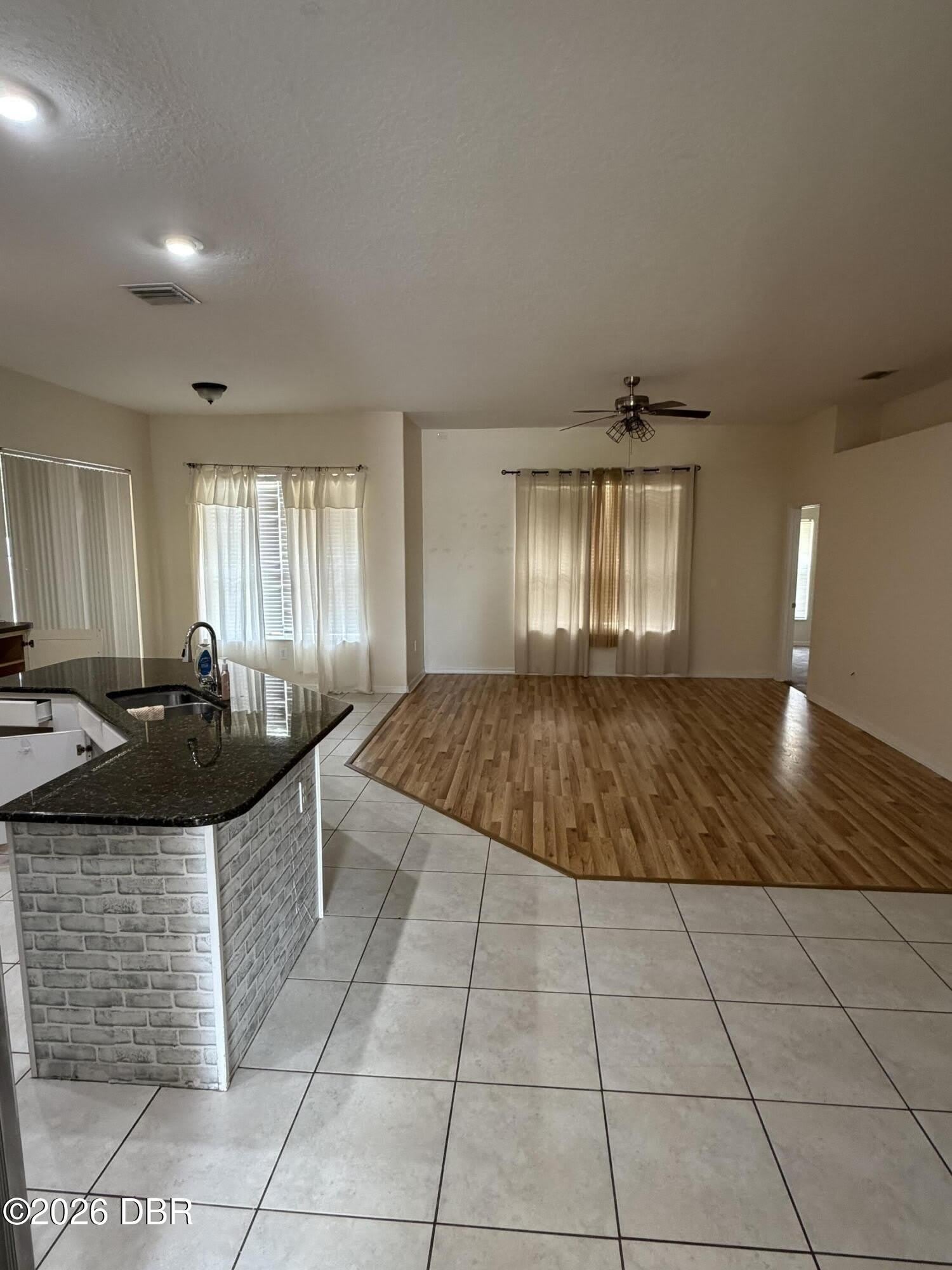 1224 Buffing Circle Se – photo 3