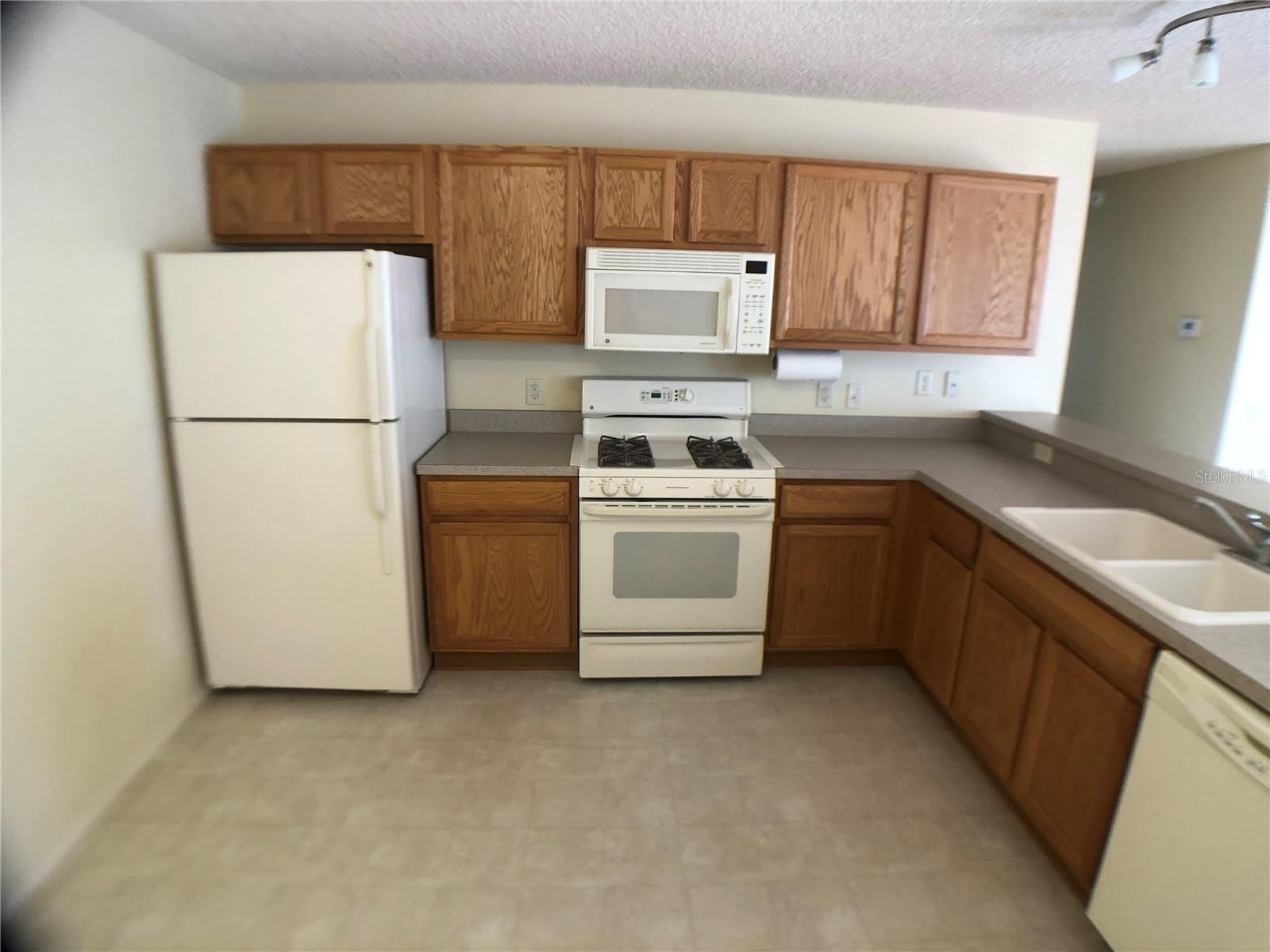 2099 BROYHILL Avenue – photo 4