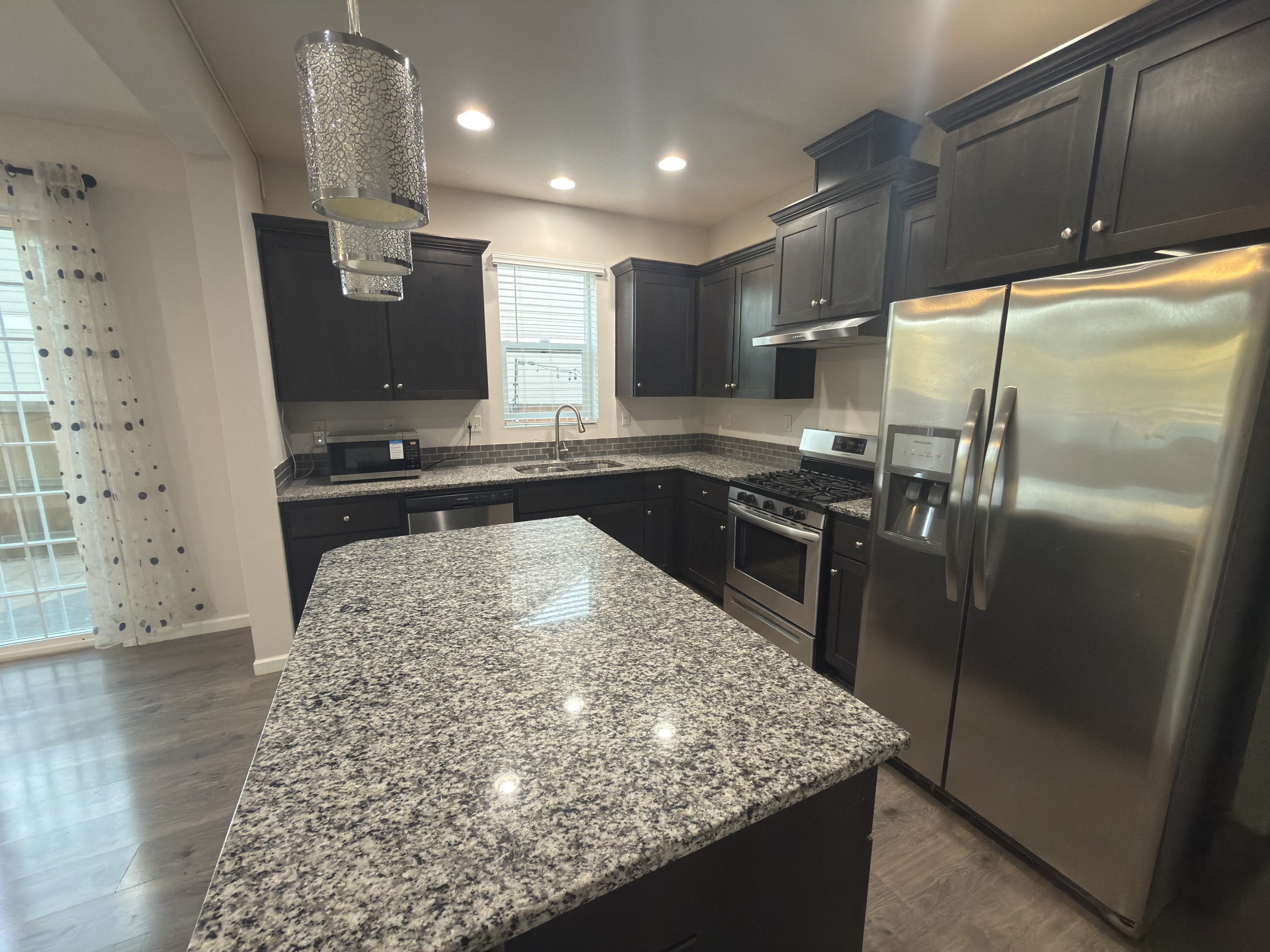16443 NW Ernst Street – photo 5