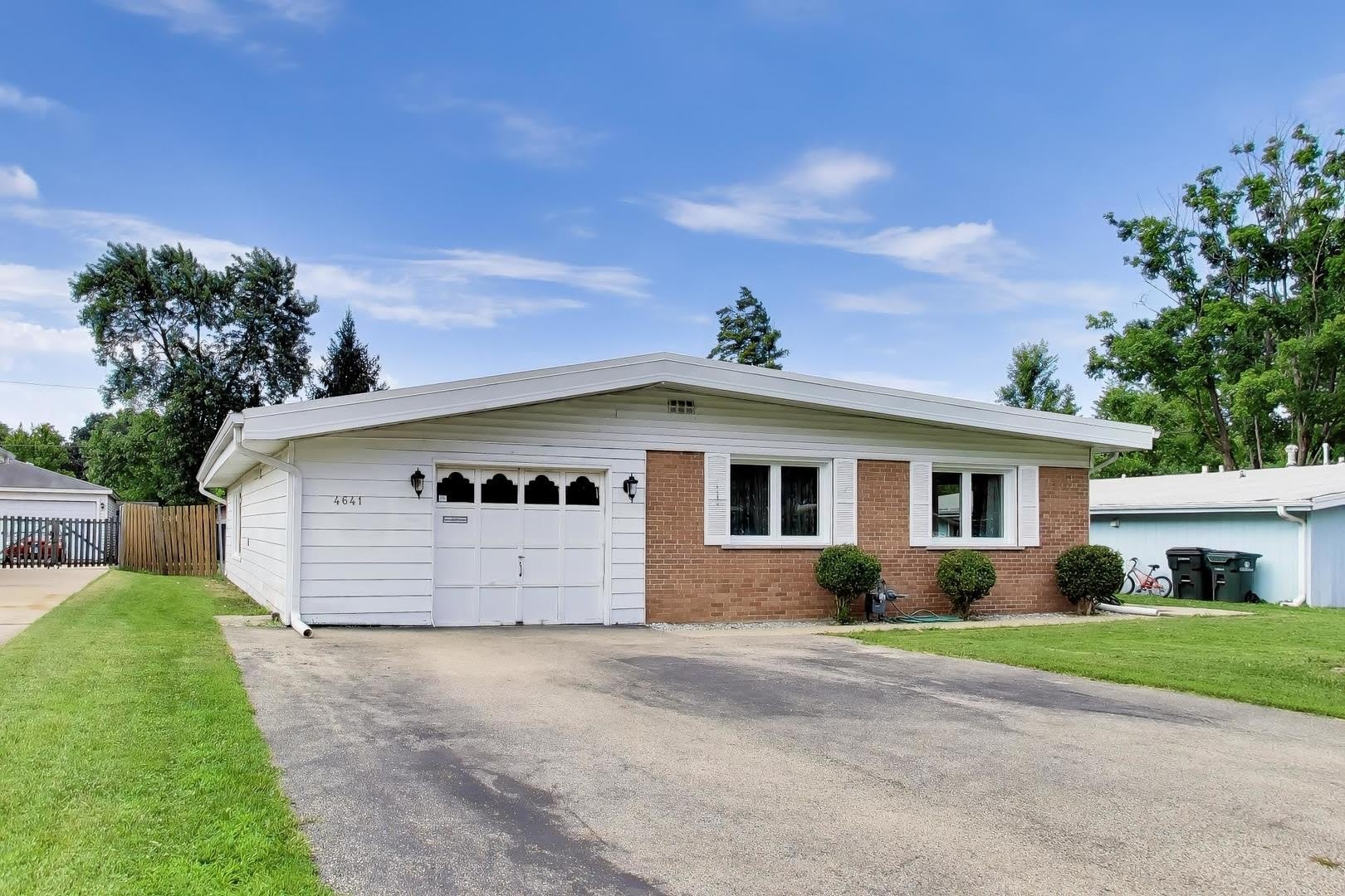 4641 Locust Avenue – photo 3