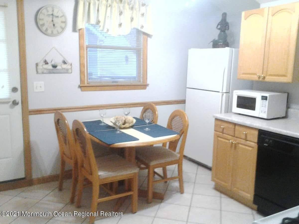 61 Fielder Avenue – photo 4