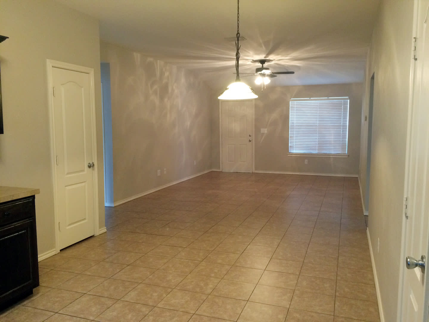 3 Bedroom Duplex for Rent in Lindale! Tour Today! – photo 2