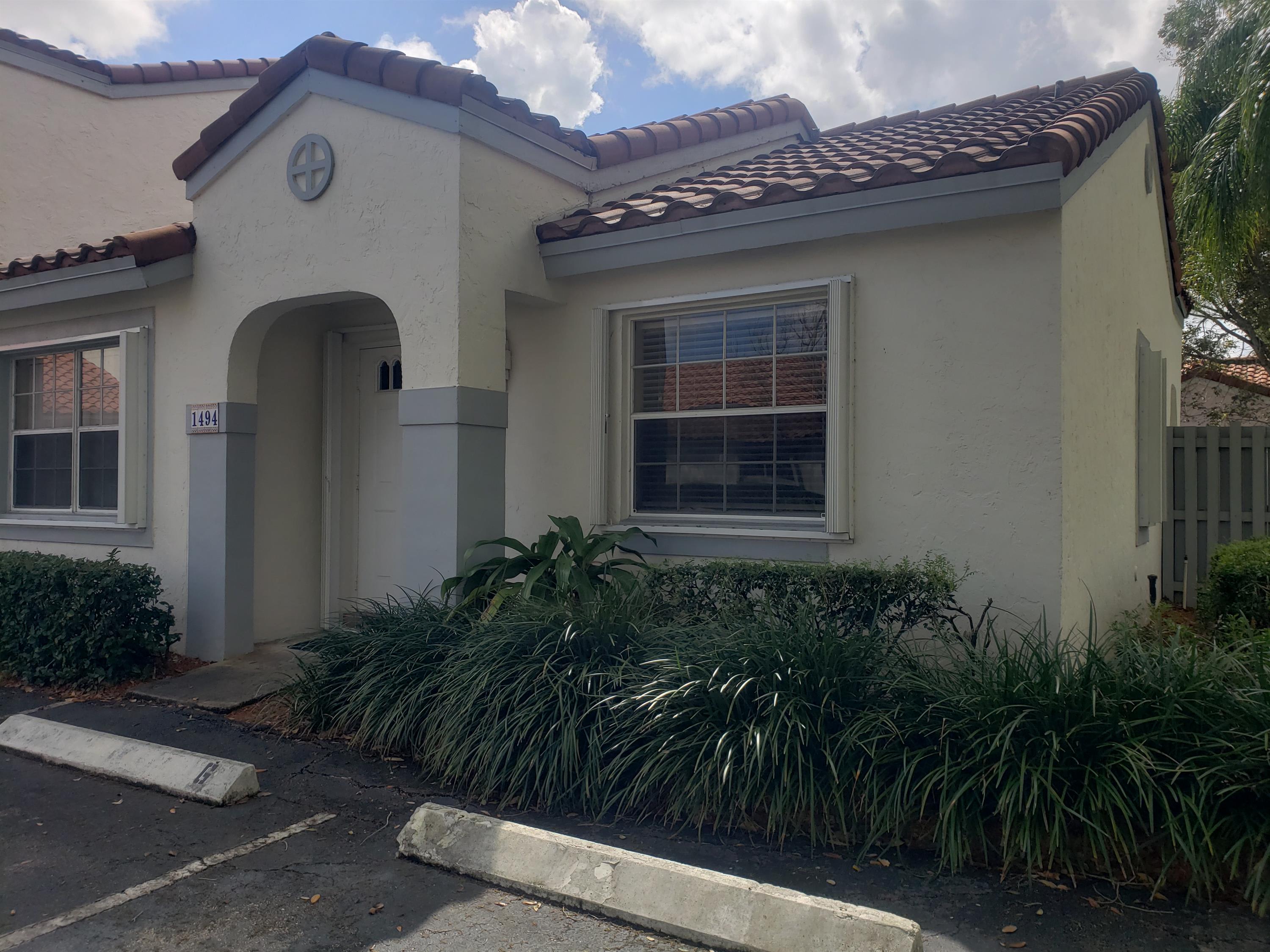 1494 Springside Drive – photo 1
