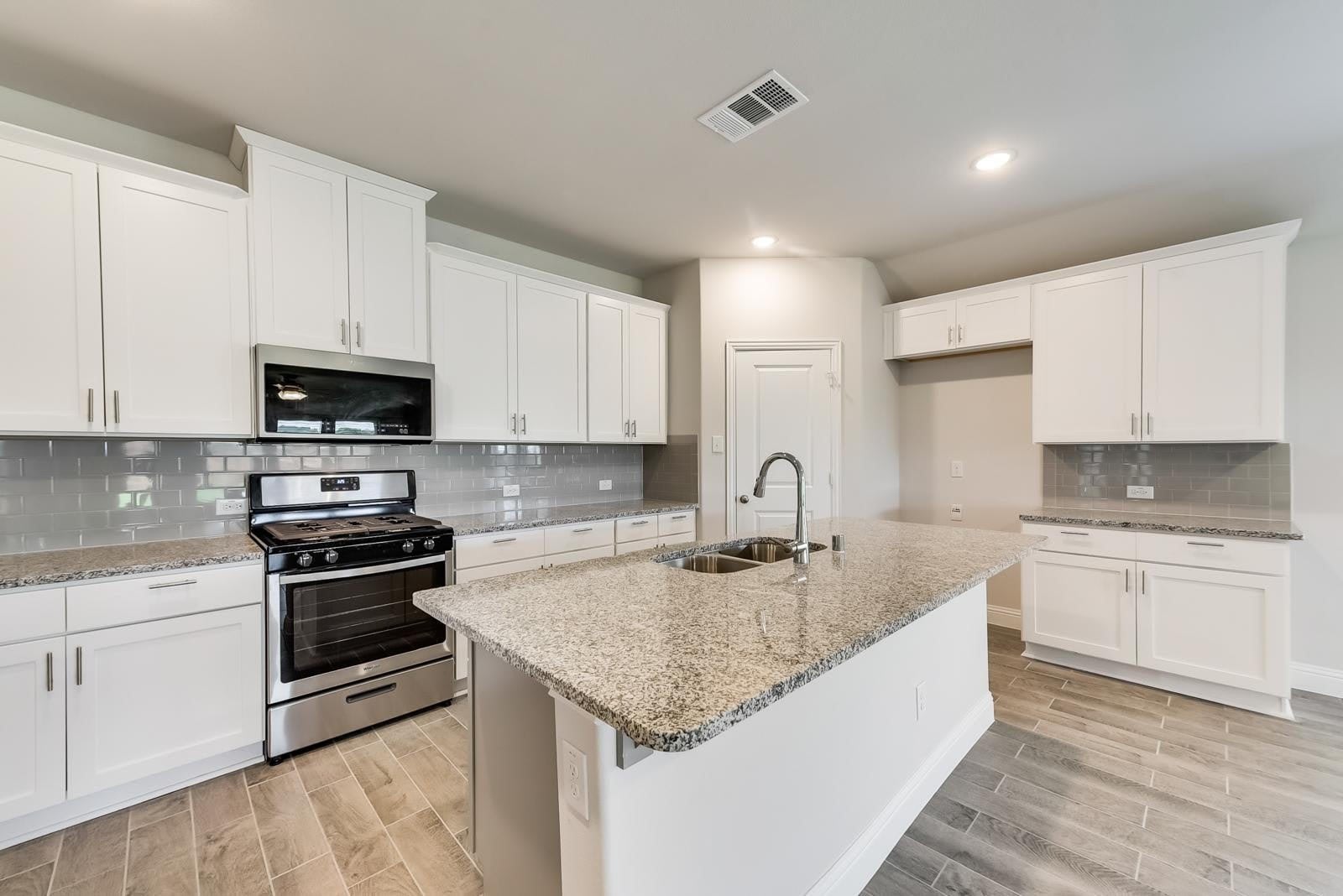3504 Lillian Court – photo 3