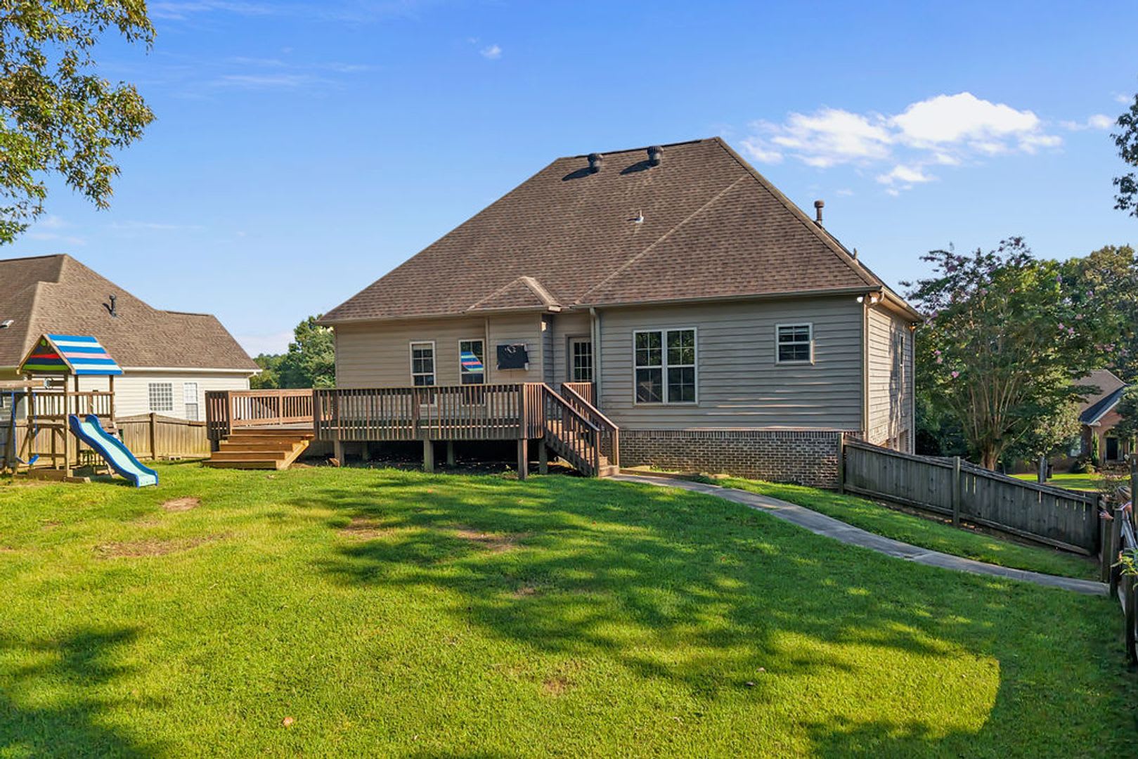 Trussville: 4/3 on acre lot, private lot – photo 3
