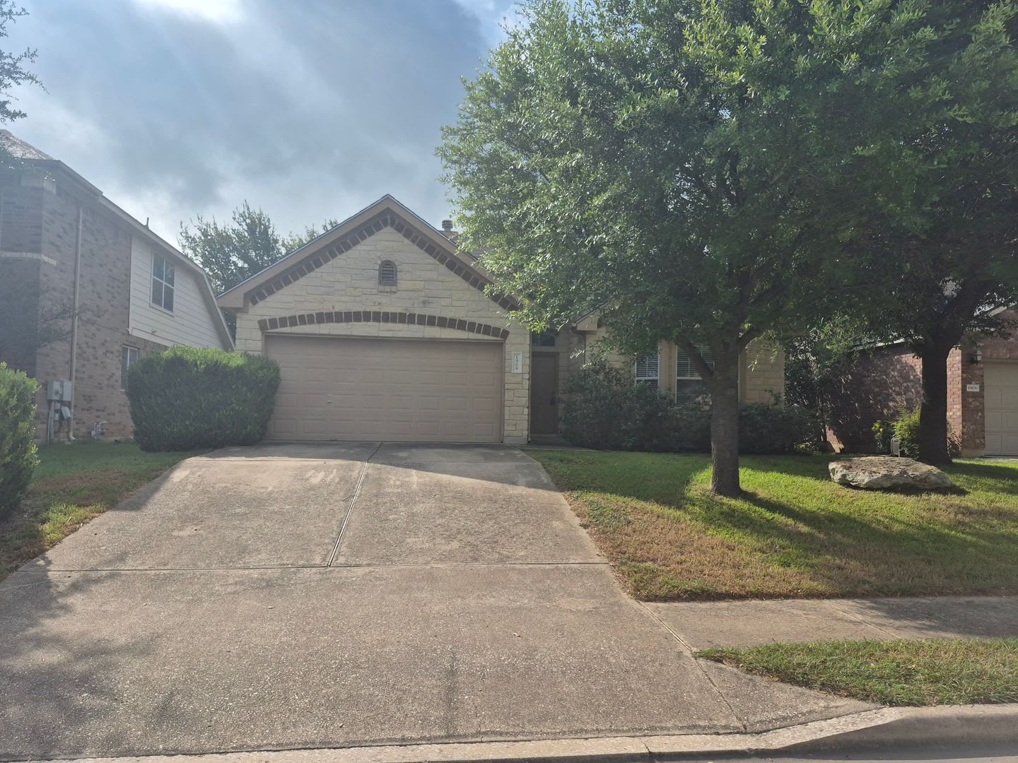 Stunning Home and Wonderful community – photo 2
