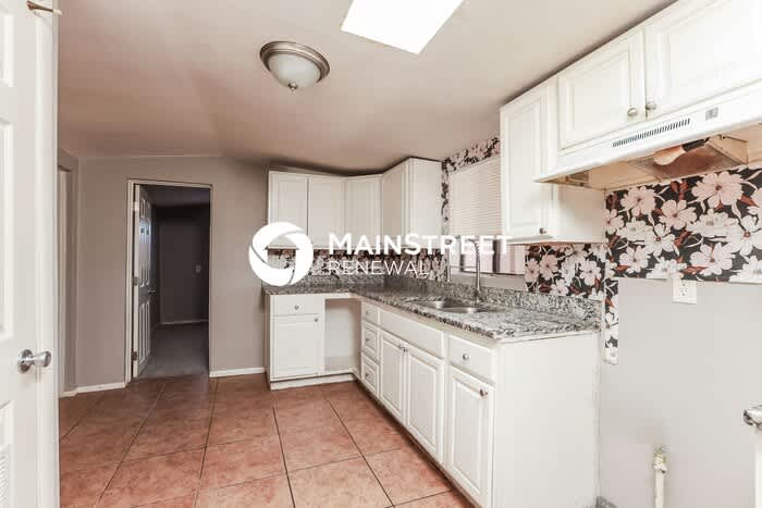 838 East 35th Street – photo 5