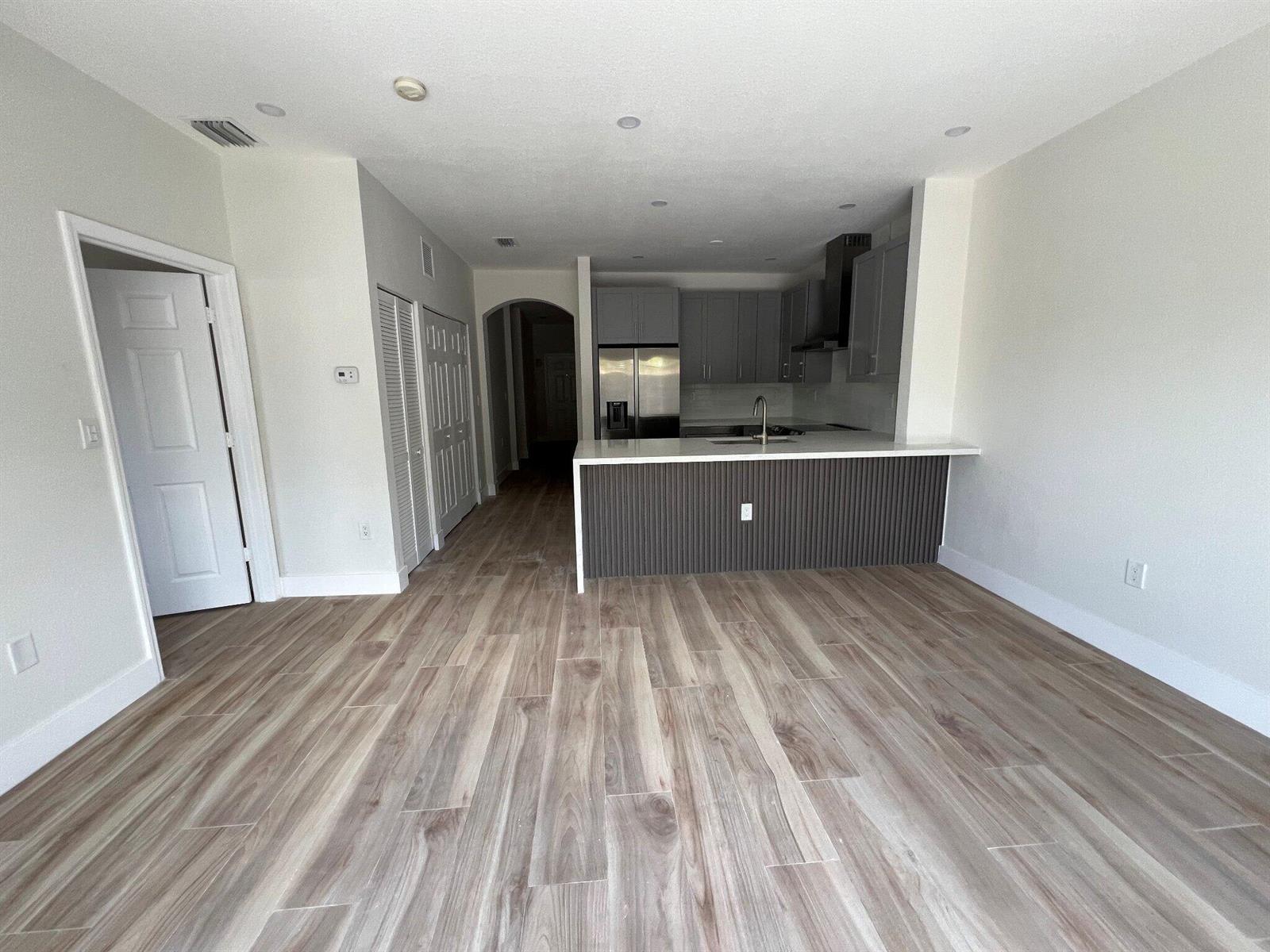 10906 Southwest 181st Terrace – photo 4