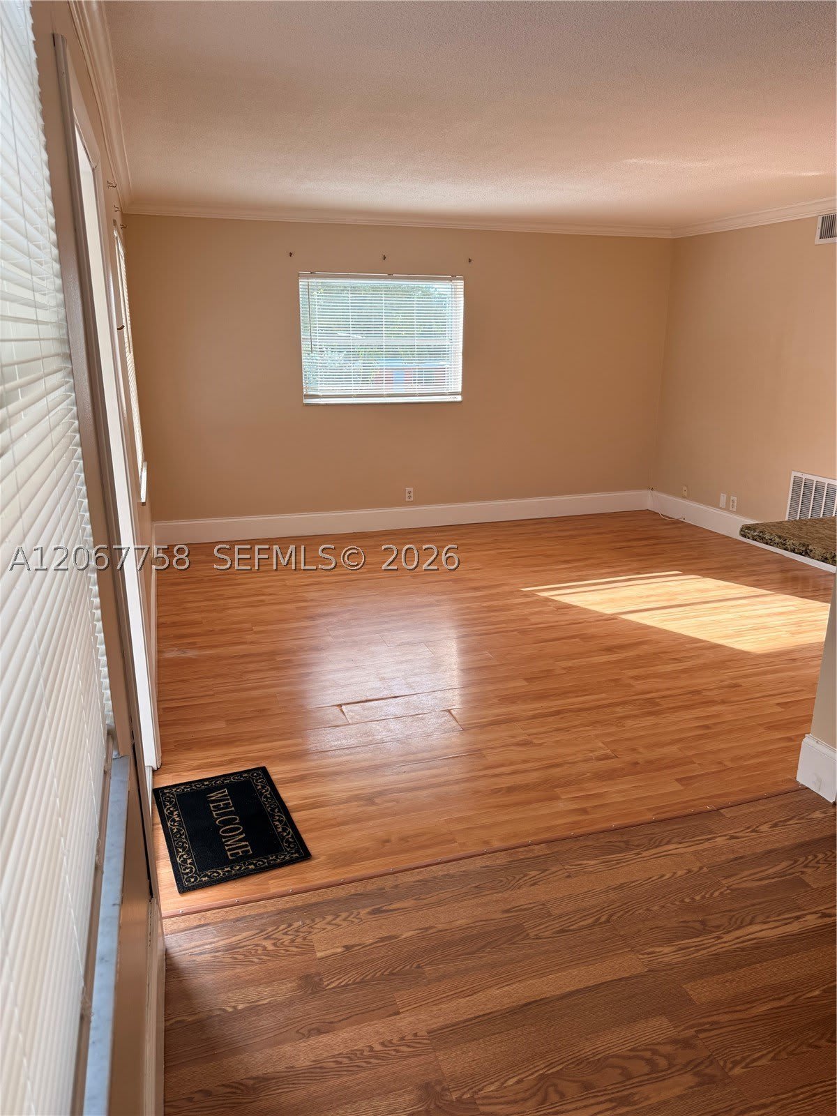 1125 NE 16th Pl – photo 3