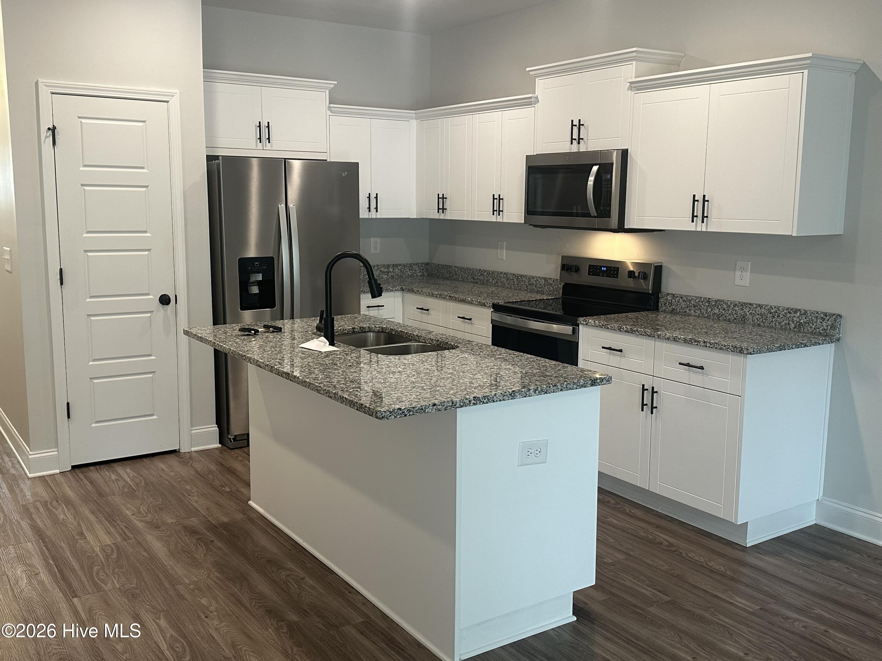 4272 Beautiful Pond Park – photo 3