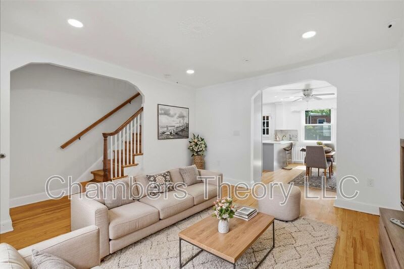 2230 Observatory Pl Nw – photo 1