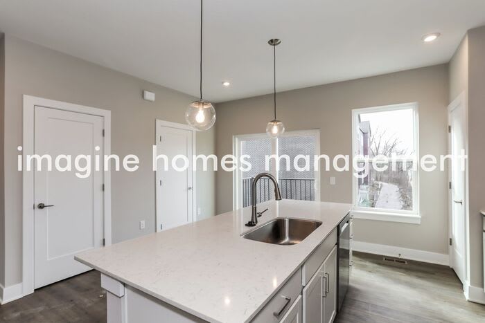 657 William Howard Taft Road – photo 4