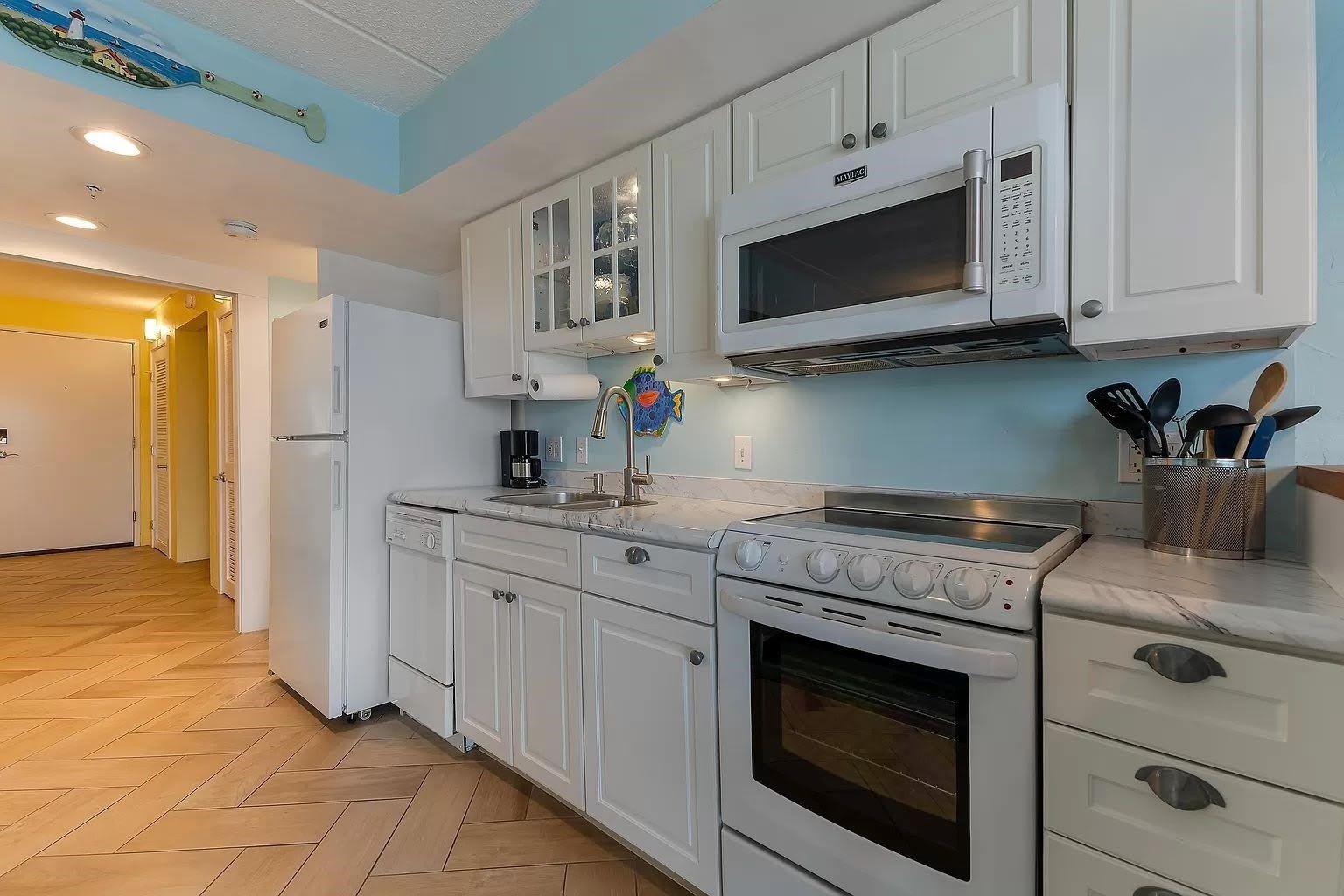 933 Ocean Boulevard – photo 5