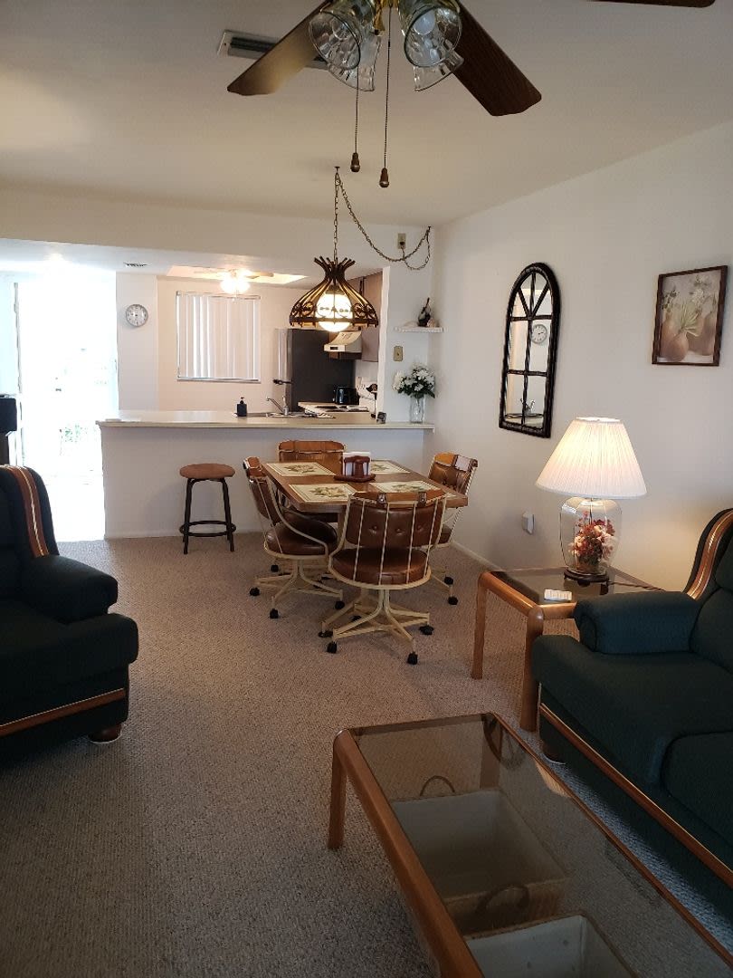 LAKESHORE CONDOMINIUM DEEP CREEK $2400 – photo 4