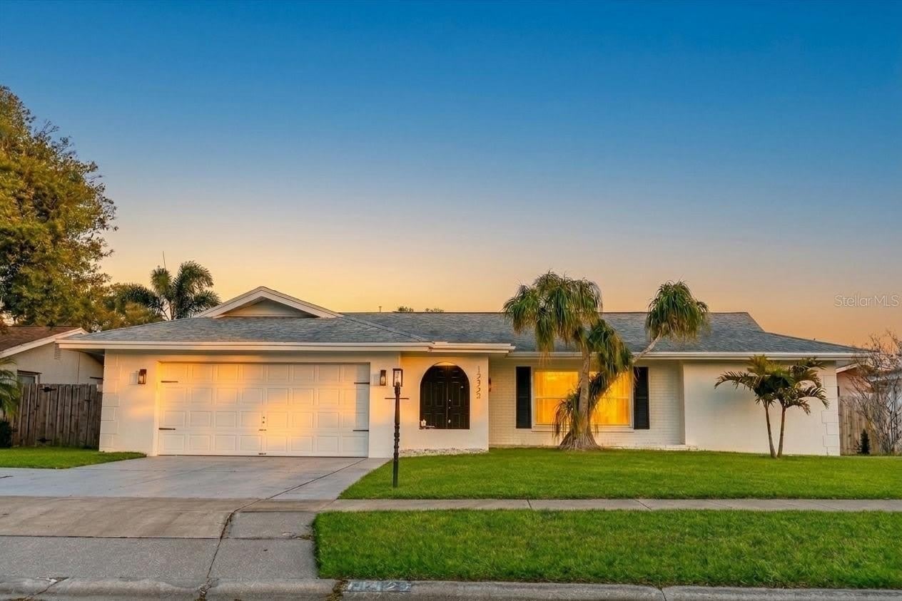 13923 Brewster Drive – photo 1