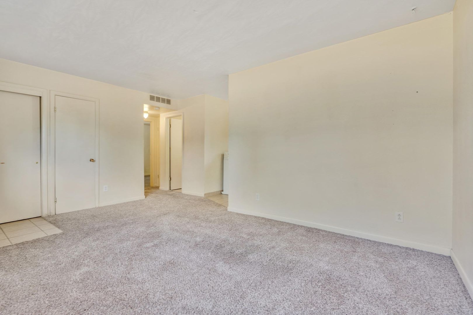 2108 Applewood – photo 5