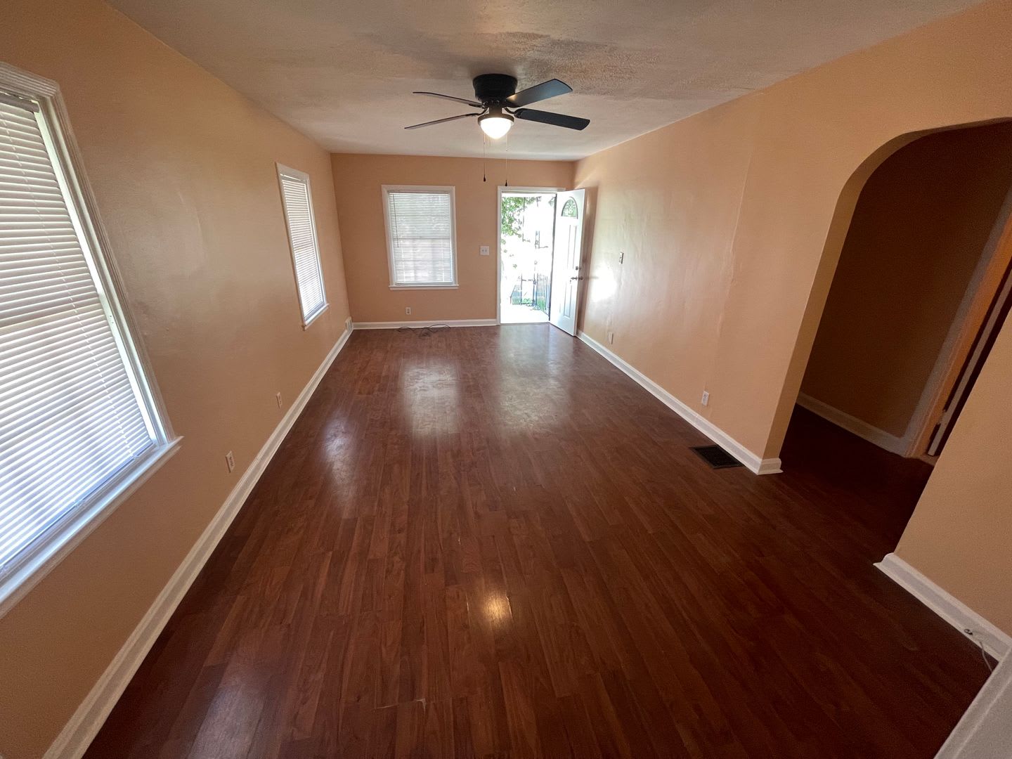 Home For Rent w/ Basement – photo 2