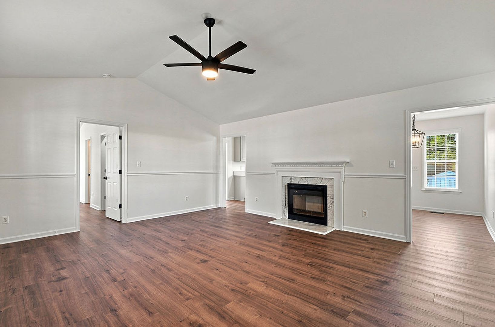 MOVE-IN READY – photo 5
