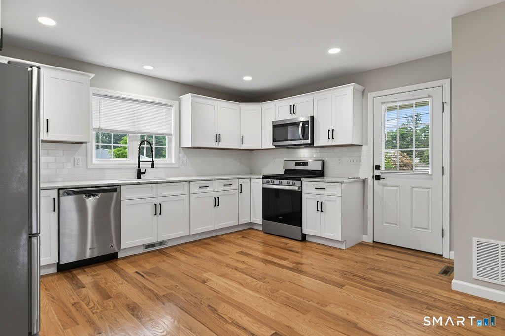 33 W End Avenue – photo 4