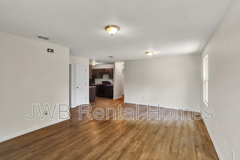 7952 Dekle Ave – photo 3