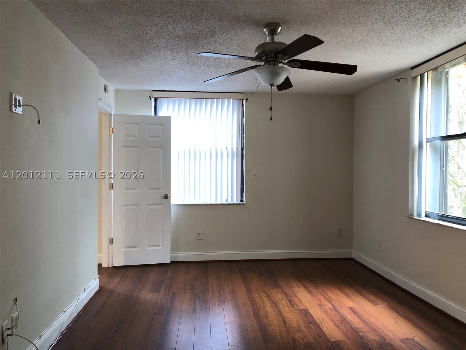 14301 N Kendall Dr – photo 5