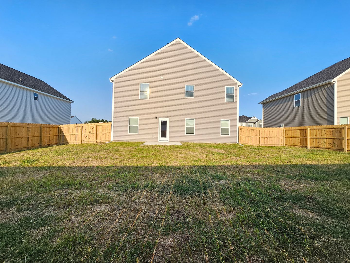 NEW 4- Bedroom Home With Loft, Bonus Room and Fenced Backyard – photo 2