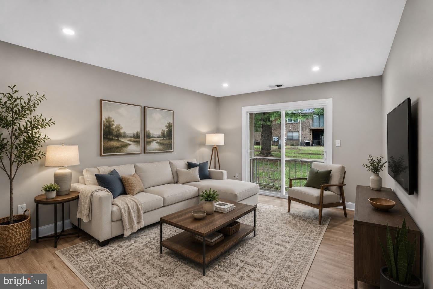 1807 Silver Court – photo 2