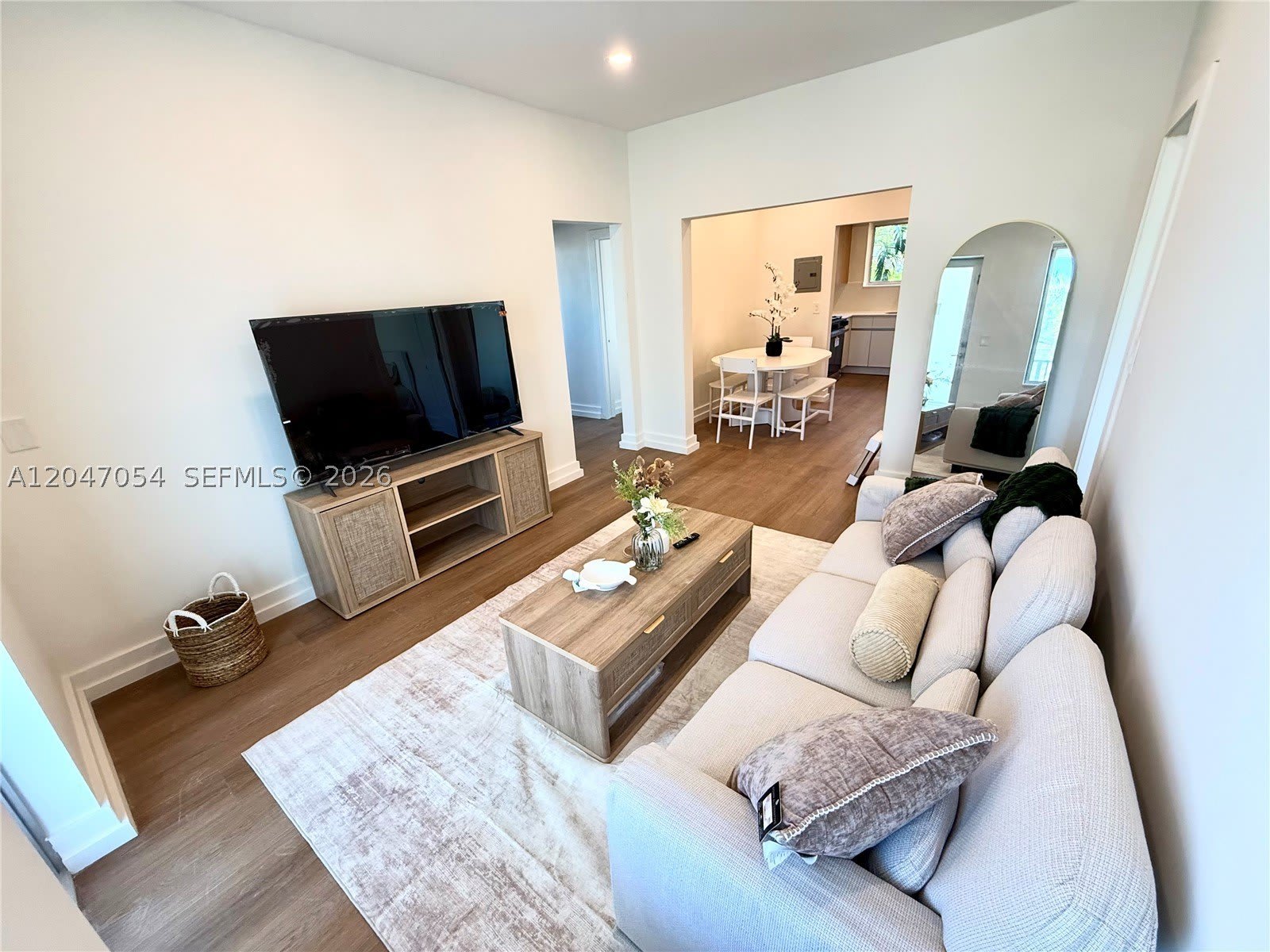 1535 West Ave – photo 1